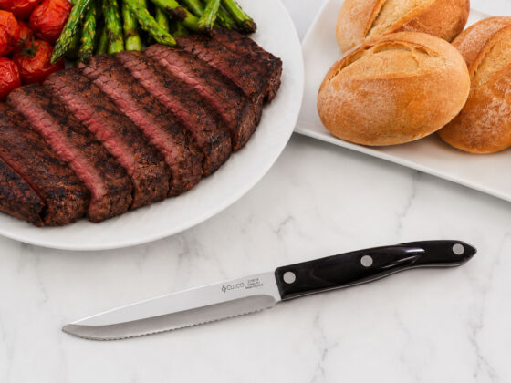 Cutco steak knife