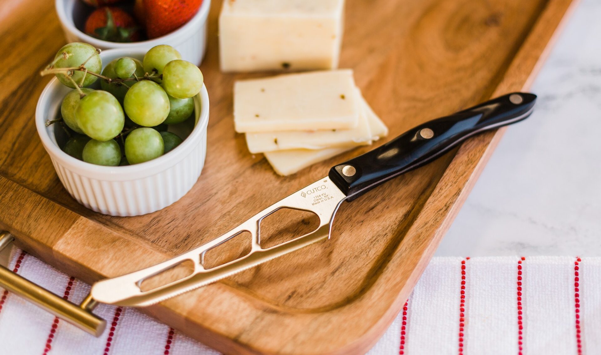Cutco Traditional Cheese Knife